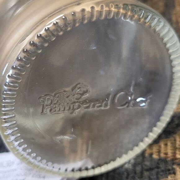 Pampered Chef Dripless Oil or Vinegar Replacement Glass Bottle- NIP - Picture 3 of 4